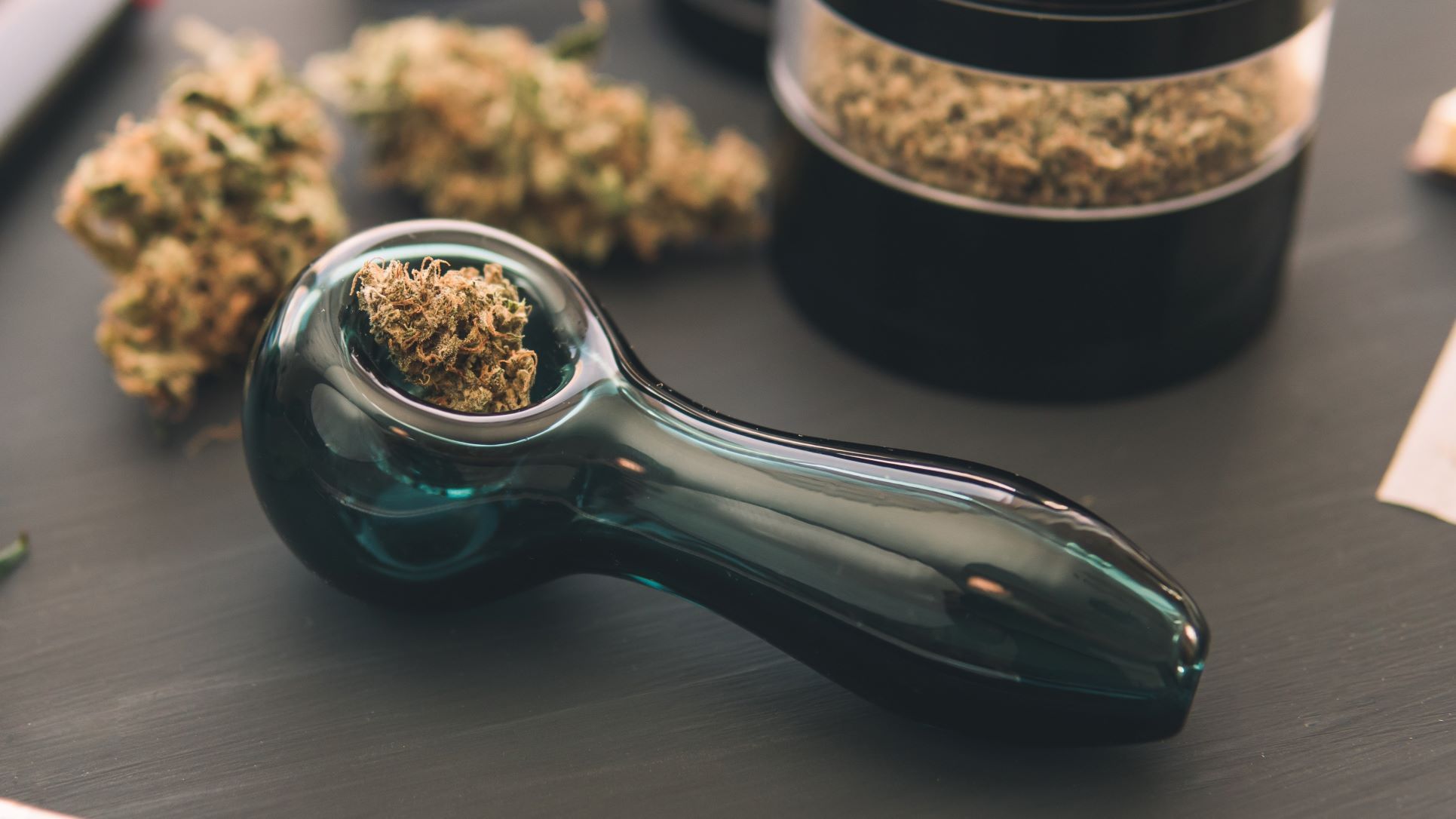 Weed Pipes: 10 Best Smoking Pipes for Weed in 2022