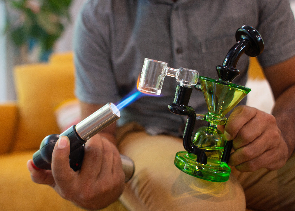 The best dab rigs for sale and concentrate accessories for oils rigs and dabbing tools.