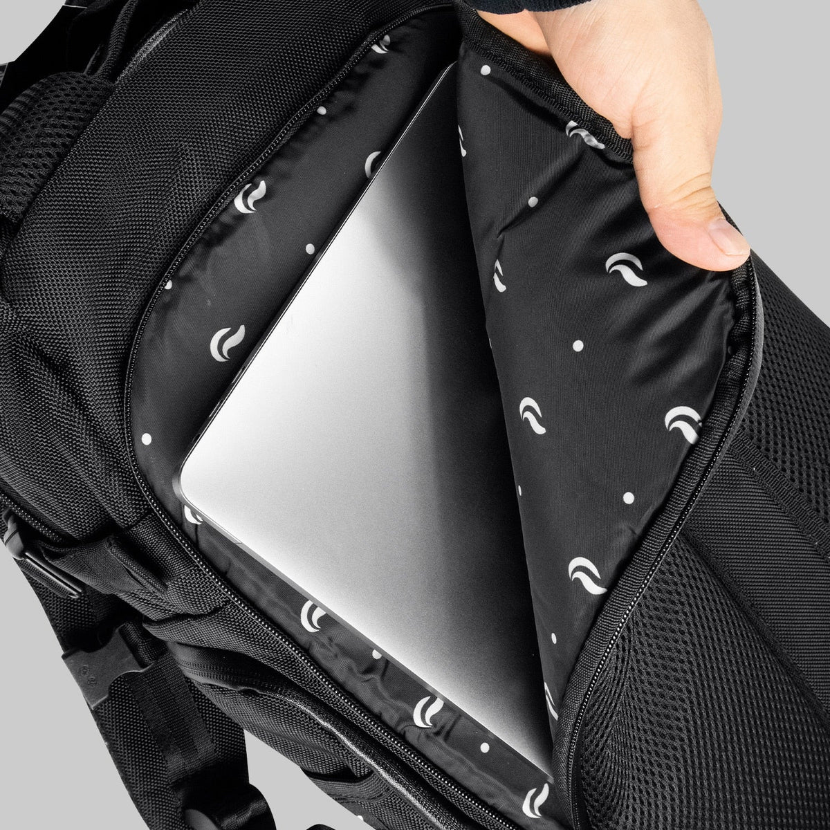 Backpack Smells Skunk Smell Proof Face-Off Backpack / $ 129.99 at 420 Science